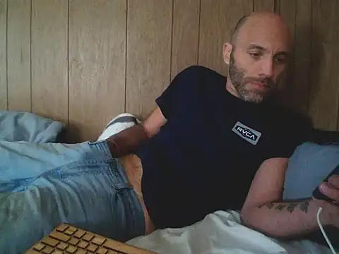 Disdikisgr8x5 online show from December 31, 2024, 9:39 pm