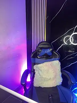 Ady 18 online show from December 19, 2025, 6:15 pm