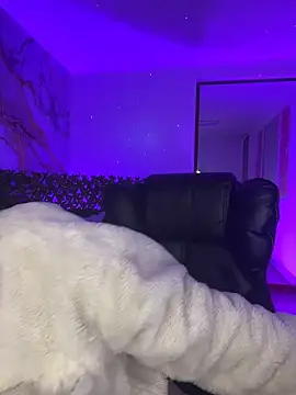 Ady 18 online show from March 11, 2026, 6:25 pm