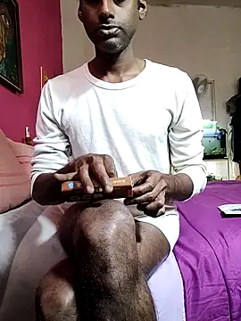 Snapshot of KeptupInosine chatting on December 18, 2025, 12:44 pm KeptupInosine online show from December 18, 2025, 12:44 pm