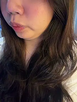 Hotellinh12 online show from April 23, 2026, 4:09 pm