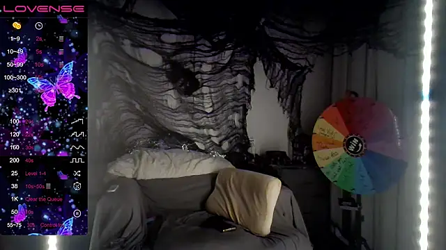 Snapshot of Milfshakecafe chatting on October 7, 2025, 7:38 am Milfshakecafe online show from October 7, 2025, 7:38 am