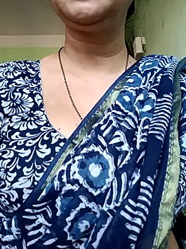 Rosy-B online show from March 5, 2025, 10:11 am