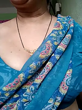 Rosy-B online show from December 23, 2025, 10:02 am