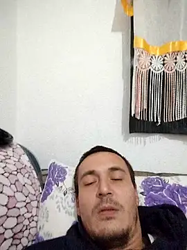 mayk18cm online show from October 21, 2025, 5:24 pm