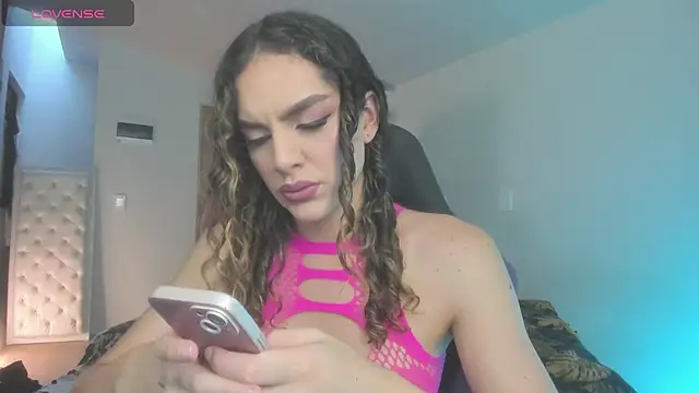 Snapshot of mariiahneedles chatting on June 29, 2026, 10:54 pm mariiahneedles online show from June 29, 2026, 10:54 pm