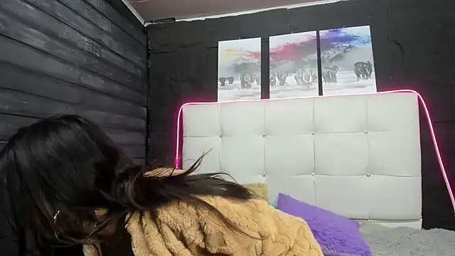 Snapshot of Sweet_camille chatting on October 7, 2025, 11:29 am Sweet camille online show from October 7, 2025, 11:29 am