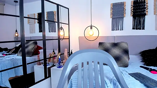 Sweet camille online show from November 14, 2025, 4:00 am