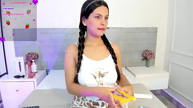 DulceColeman online show from May 30, 2026, 11:40 am