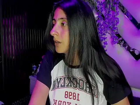 Cameron cutte online show from December 21, 2025, 3:24 am