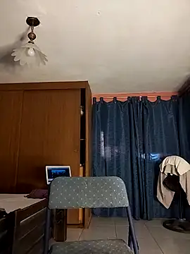 Snapshot of Catalinacandela chatting on October 22, 2025, 7:13 pm Catalinacandela online show from October 22, 2025, 7:13 pm