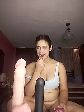 Catalinacandela online show from April 4, 2026, 12:57 pm