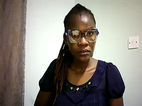 Snapshot of Pierra77 chatting on November 26, 2025, 12:44 am Pierra77 online show from November 26, 2025, 12:44 am