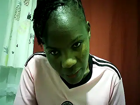 Snapshot of Pierra77 chatting on June 2, 2026, 6:37 am Pierra77 online show from June 2, 2026, 6:37 am