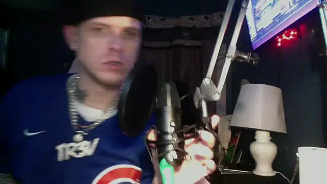 Snapshot of traejddd chatting on June 8, 2026, 7:03 pm traejddd online show from June 8, 2026, 7:03 pm