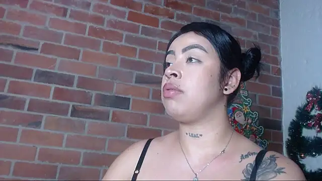 Snapshot of salome__hills1 chatting on January 7, 2025, 10:30 pm salome hills1 online show from January 7, 2025, 10:30 pm