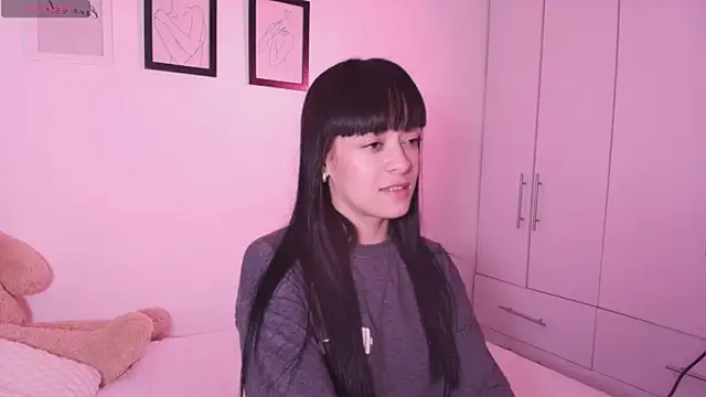 DannaHyde online show from November 24, 2025, 6:07 pm