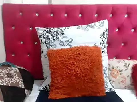 Snapshot of FreakyAngel3X chatting on February 17, 2025, 7:31 pm FreakyAngel3X online show from February 17, 2025, 7:31 pm