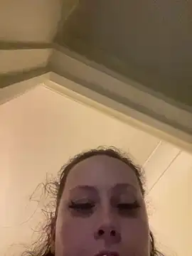 Snapshot of CurvyQueen2023 chatting on December 7, 2024, 10:50 pm CurvyQueen2023 online show from December 7, 2024, 10:50 pm