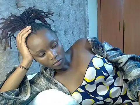 Naughty Girl17 online show from December 5, 2024, 7:17 pm