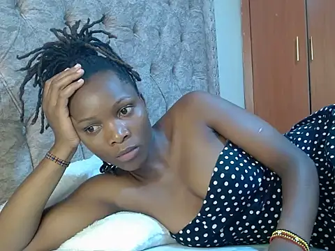 Naughty Girl17 online show from February 13, 2025, 7:24 am