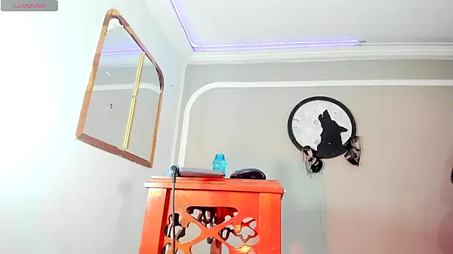 Snapshot of Jimena_Grey chatting on November 25, 2025, 8:58 am Jimena Grey online show from November 25, 2025, 8:58 am