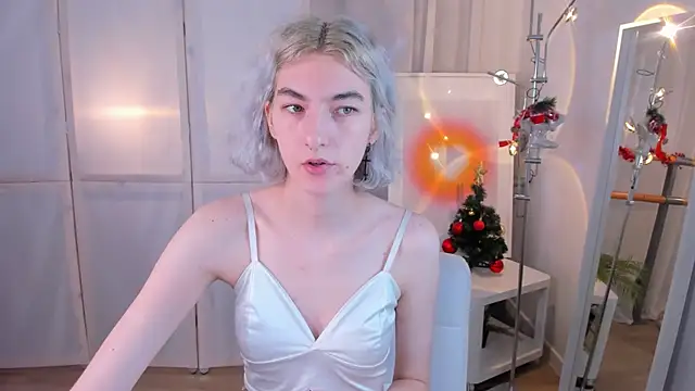 Snapshot of Mia_Cheers chatting on December 27, 2024, 1:28 pm Mia Cheers online show from December 27, 2024, 1:28 pm