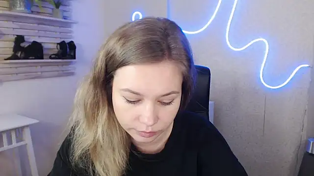 Snapshot of holly_xglam chatting on January 30, 2025, 8:43 am holly xglam online show from January 30, 2025, 8:43 am