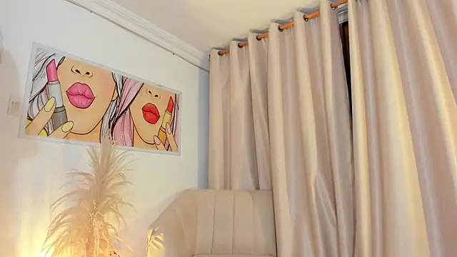 SkiinnyAna online show from April 27, 2026, 8:51 pm