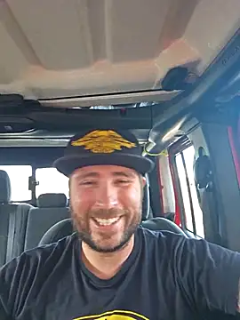 Snapshot of JeepinAround chatting on September 30, 2025, 11:32 pm JeepinAround online show from September 30, 2025, 11:32 pm