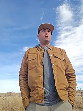 Snapshot of JeepinAround chatting on February 9, 2026, 8:24 pm JeepinAround online show from February 9, 2026, 8:24 pm