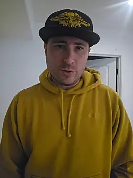 Snapshot of JeepinAround chatting on February 10, 2026, 9:41 pm JeepinAround online show from February 10, 2026, 9:41 pm