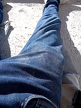 Snapshot of Kurtsikici@xh chatting on December 16, 2025, 9:47 am Kurtsikicixh online show from December 16, 2025, 9:47 am