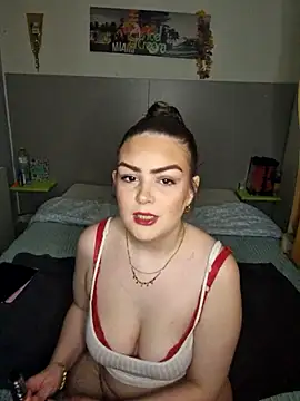 lagazosexy14 online show from February 19, 2026, 9:33 pm