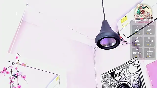 mitsu ky online show from December 23, 2024, 1:24 pm