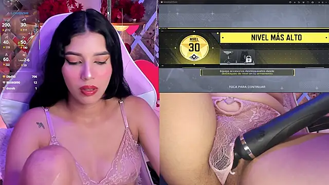 Snapshot of SweetieCloe_ chatting on February 24, 2025, 12:20 am SweetieCloe online show from February 24, 2025, 12:20 am