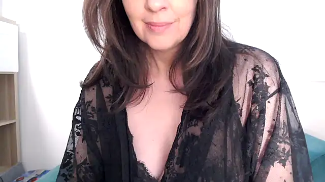 Ella Next Door online show from March 31, 2026, 3:01 pm