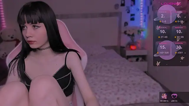 Snapshot of CoddleWeeper_ chatting on February 4, 2025, 10:32 am CoddleWeeper online show from February 4, 2025, 10:32 am