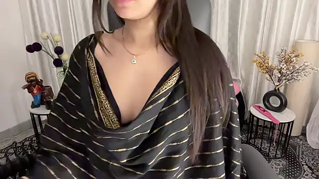 Unique-Beauty online show from March 4, 2025, 5:24 pm