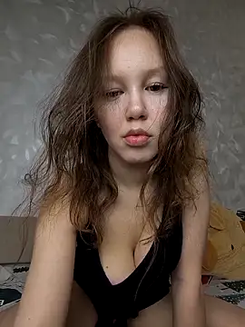  AnMiss  online show from February 4, 2026, 9:09 pm