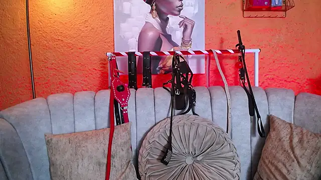 Snapshot of Naty_slavedoll chatting on February 14, 2026, 12:13 pm Naty slavedoll online show from February 14, 2026, 12:13 pm