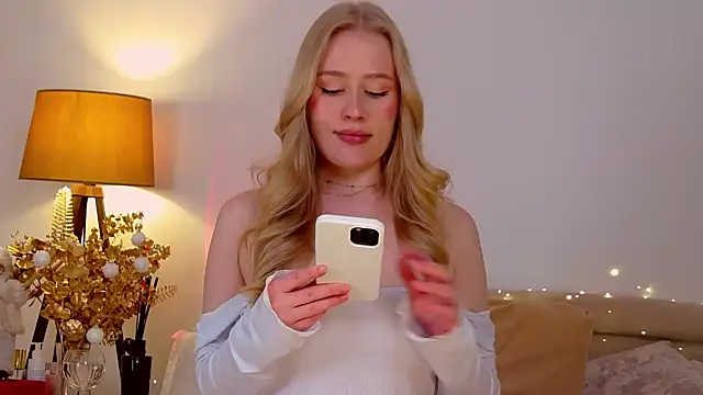 Snapshot of JuliaJaee chatting on December 26, 2024, 10:31 pm JuliaJaee online show from December 26, 2024, 10:31 pm