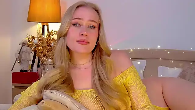 Snapshot of JuliaJaee chatting on January 13, 2025, 1:23 am JuliaJaee online show from January 13, 2025, 1:23 am
