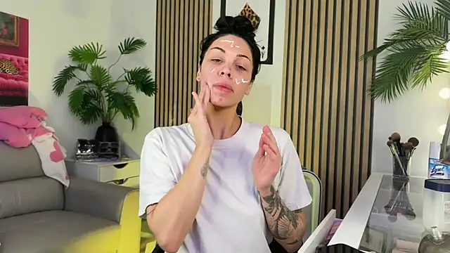 NattyFierros online show from October 20, 2025, 6:58 am