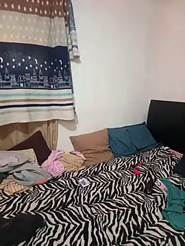 Snapshot of Boypolla11 chatting on February 13, 2025, 4:50 pm Boypolla11 online show from February 13, 2025, 4:50 pm