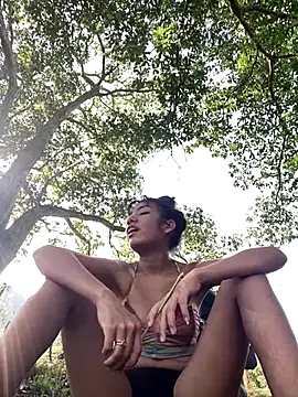 Boypolla11 online show from December 15, 2025, 1:48 pm