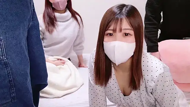 ManaMi-maru online show from December 18, 2024, 1:56 pm