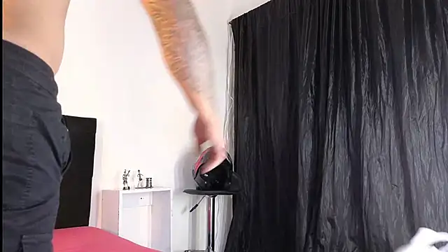 john cartter1 online show from October 15, 2025, 11:10 am