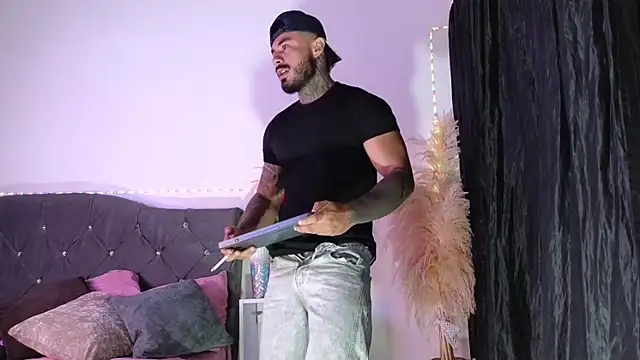 john cartter1 online show from March 28, 2026, 12:05 pm