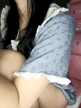 Snapshot of _Linez_ chatting on March 20, 2025, 6:53 pm  Linez  online show from March 20, 2025, 6:53 pm